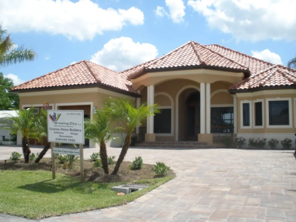 Expert electrician providing electrical repair in ,