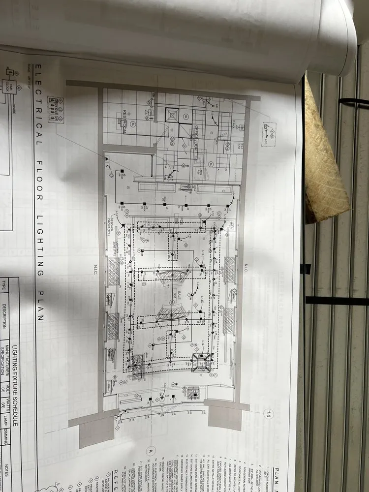 Trusted electrician providing emergency electrical service in , 