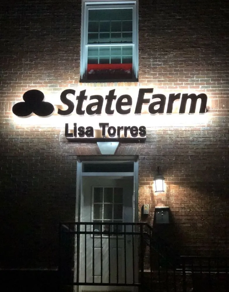 Trusted electrician providing lighting installation in , 