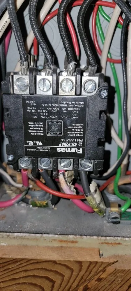 Slide of Yuriy Handyman