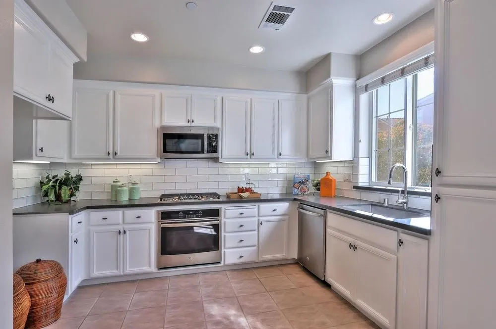 Slide of Z Design Construction