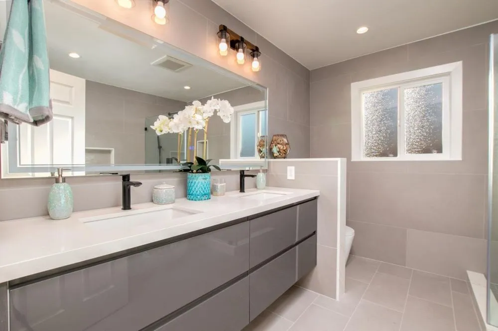 Slide of Z Design Construction