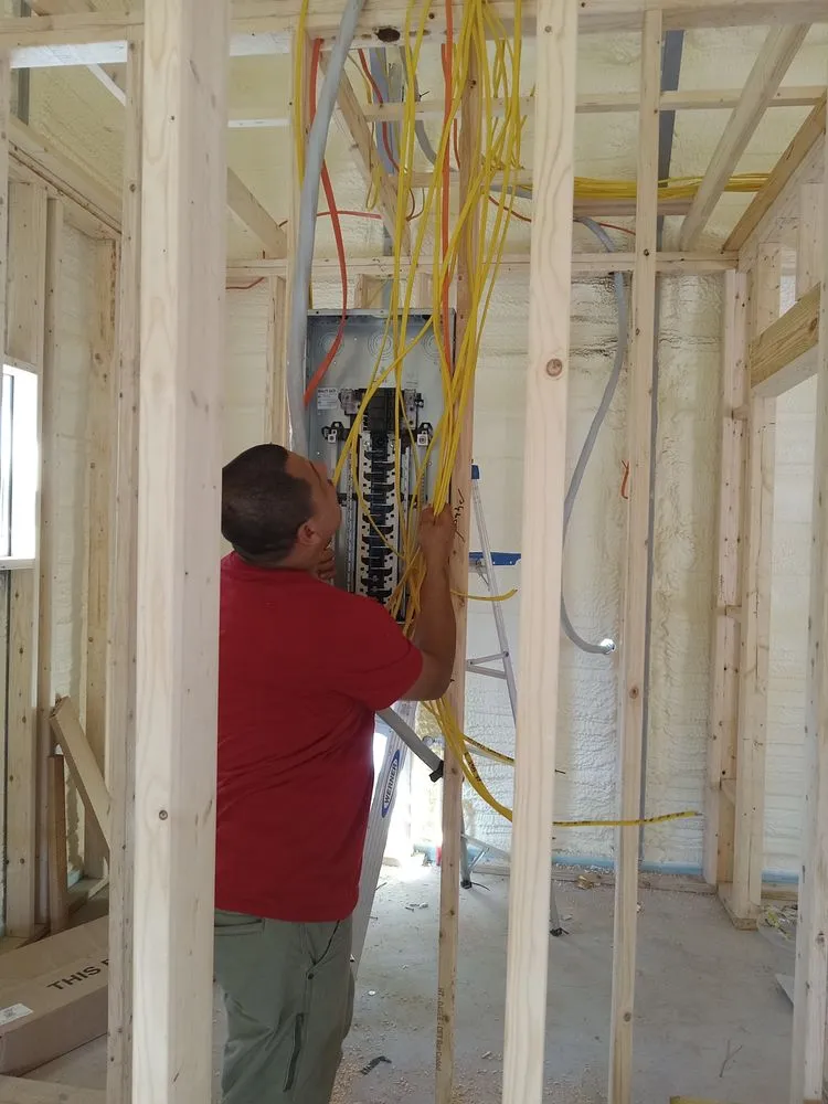 Slide of Zabdi Electrical