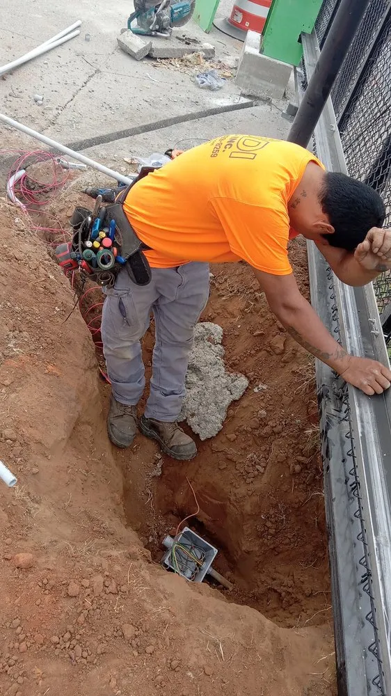 Slide of Zabdi Electrical