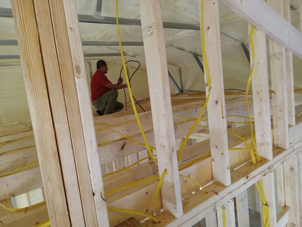 Slide of Zabdi Electrical