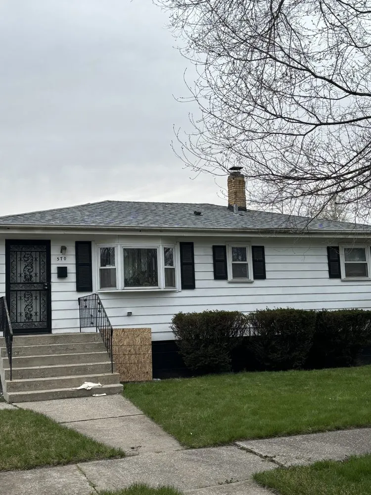 Slide of Zacarias Construction