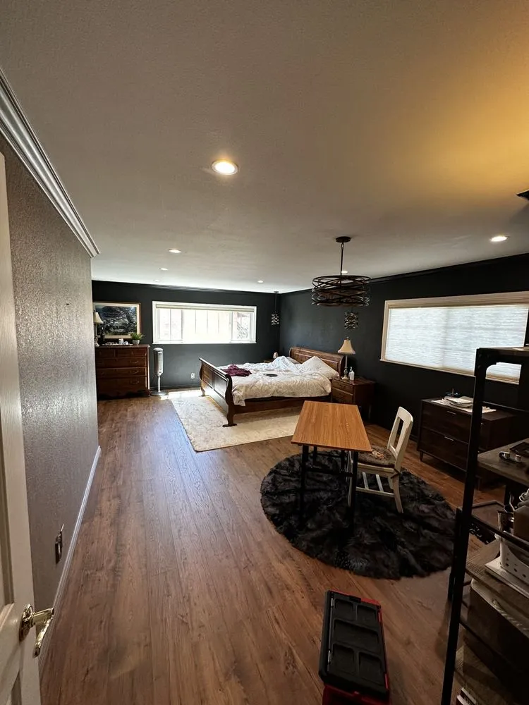 Slide of Zadel Electric