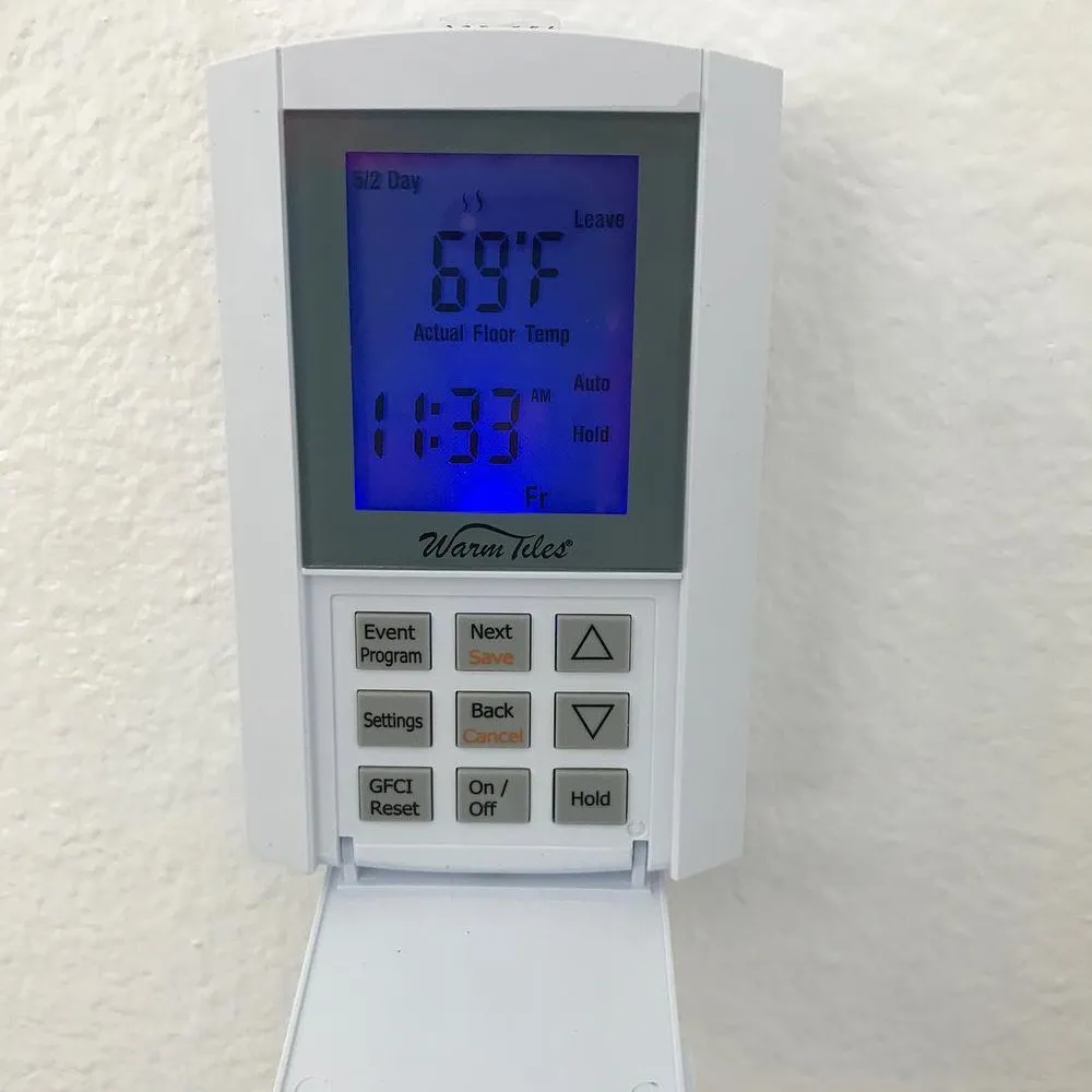 Slide of Zaferia Certified Electrician