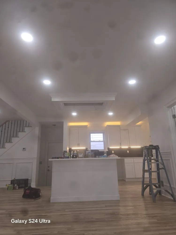 Slide of Zambrano contrucion and maintenence