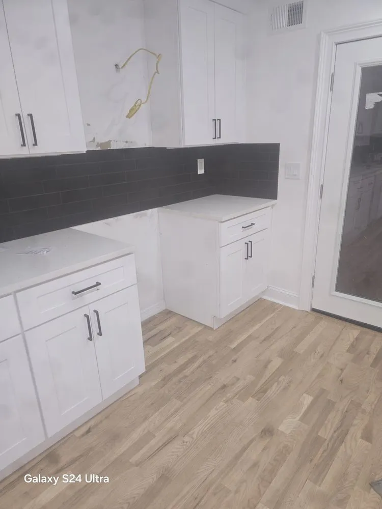 Slide of Zambrano contrucion and maintenence