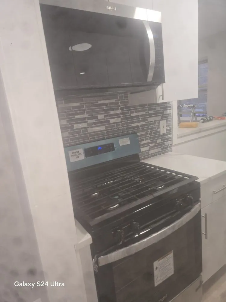 Slide of Zambrano contrucion and maintenence