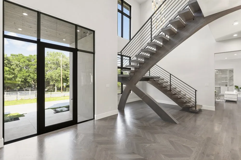 Slide of Zamora 7 Electric