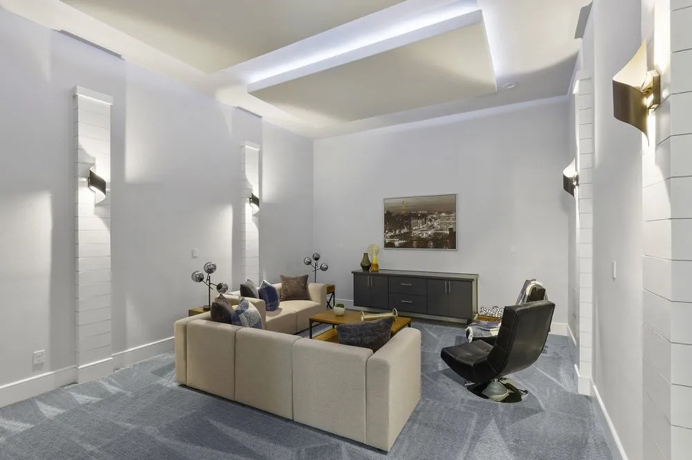 Slide of Zamora 7 Electric