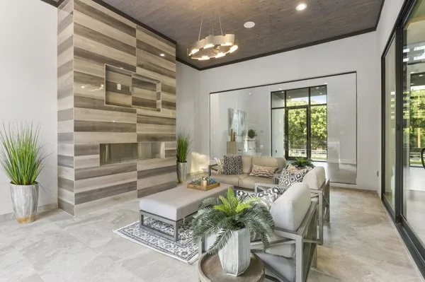 Zamora 7 Electric Logo