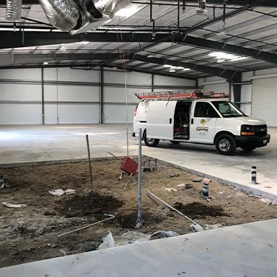 Professional electrician providing emergency electrical service in Visalia, CA - Zamora's & Sons Electric