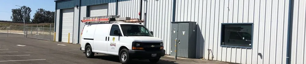 Trusted electrician providing circuit breaker repair in Visalia, CA - Zamora's & Sons Electric