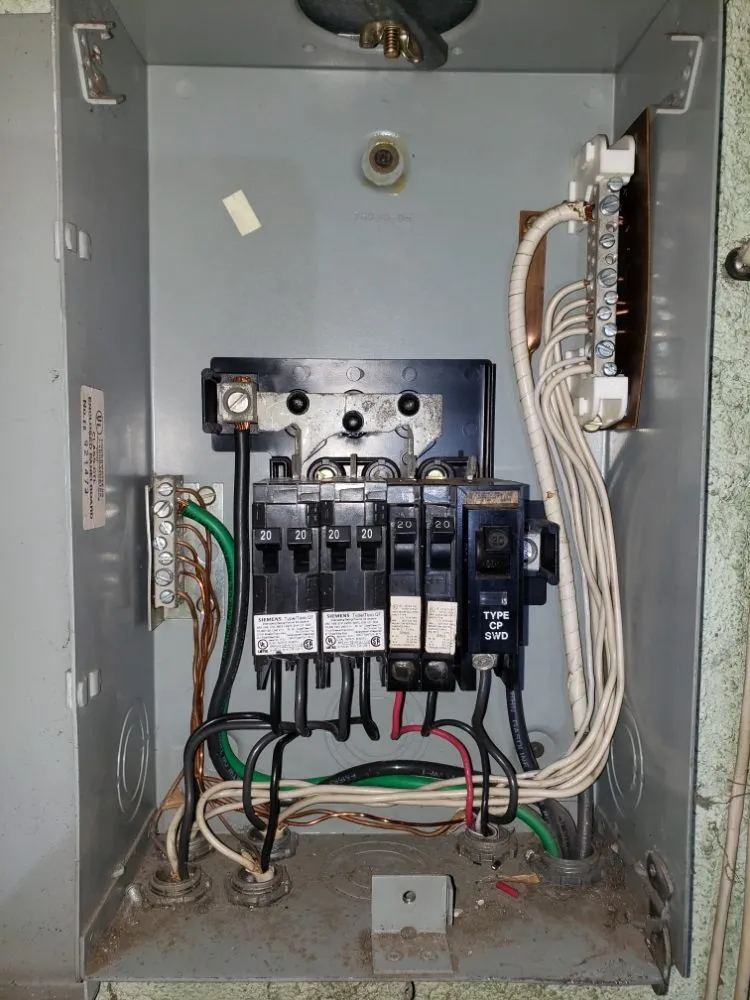 Slide of Zamudio Electric