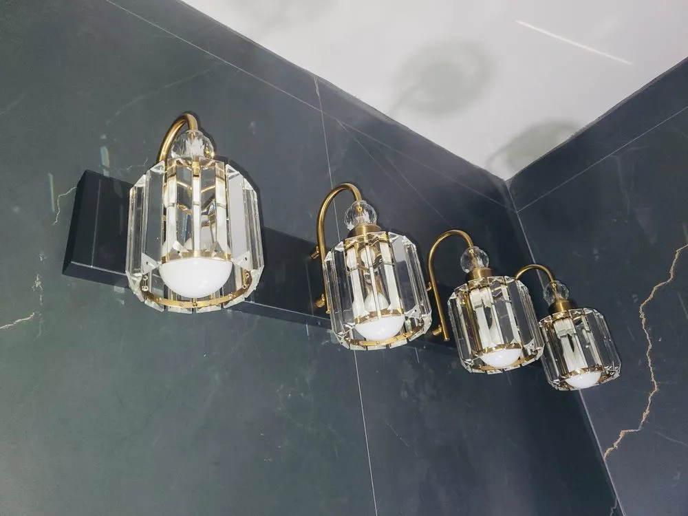 Professional outlet and switch repair experts serving , - Zap Electric