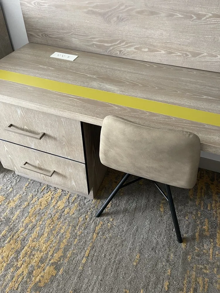 Slide of Zara Handyman