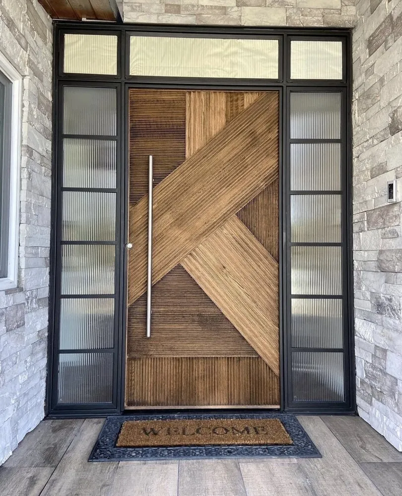 Slide of Zara Handyman