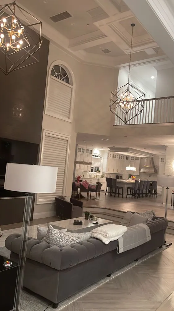 Slide of Zee Construction