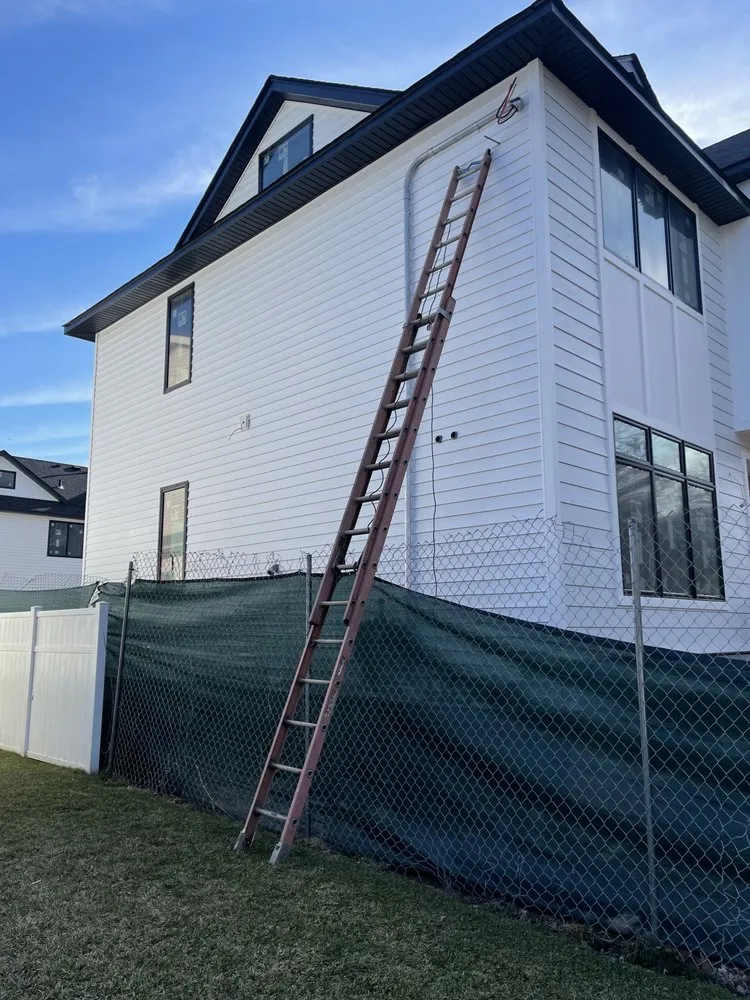 Professional electrician providing wiring installation in , 