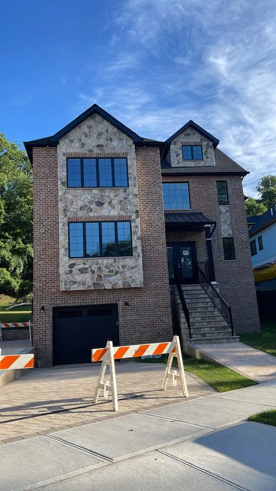 Slide of Zee Construction