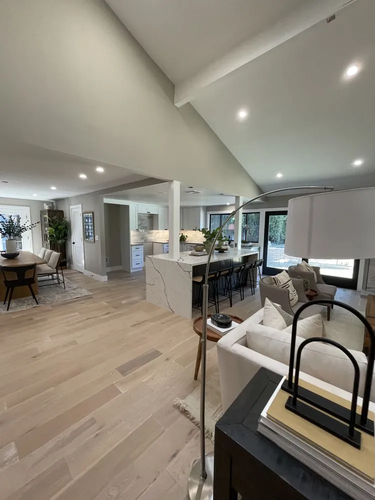 Slide of Zeee Electric