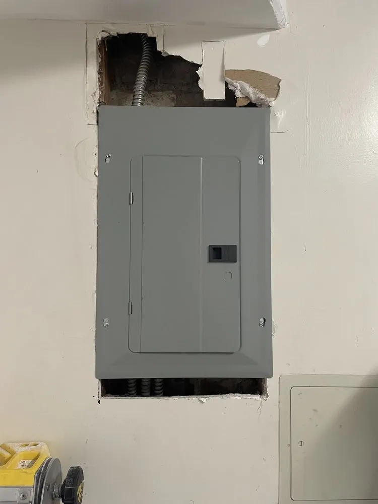 Slide of Zeekelectricinc