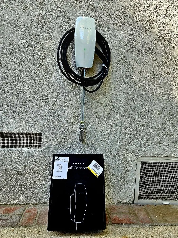 Slide of Zel Electric