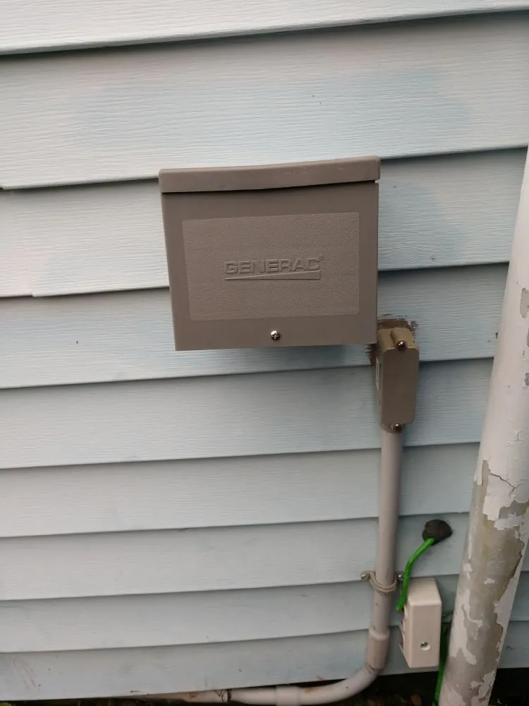 Certified electrician providing outlet and switch repair in Wall Township, NJ - Zephyr Electrical Construction