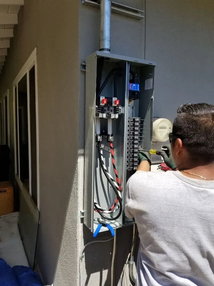 Slide of Zest Electric