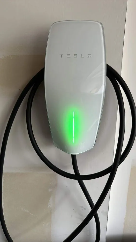 Slide of Zeta Electric