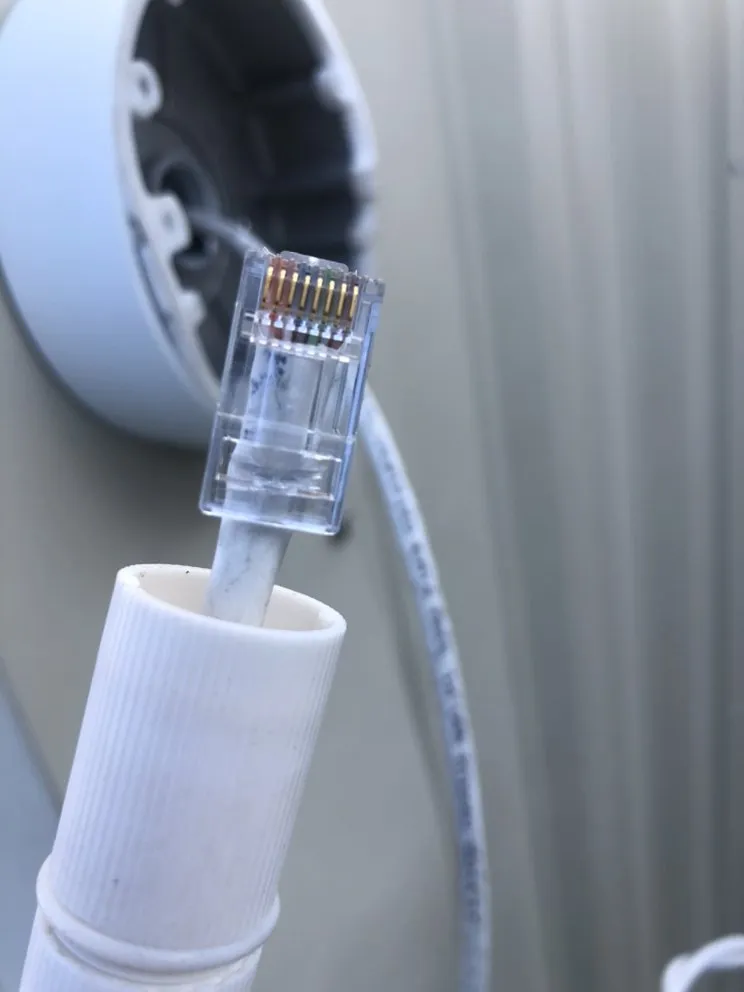 Emergency electrician providing electrical repair in ,