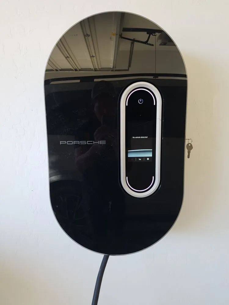 Slide of Zeuz Electric