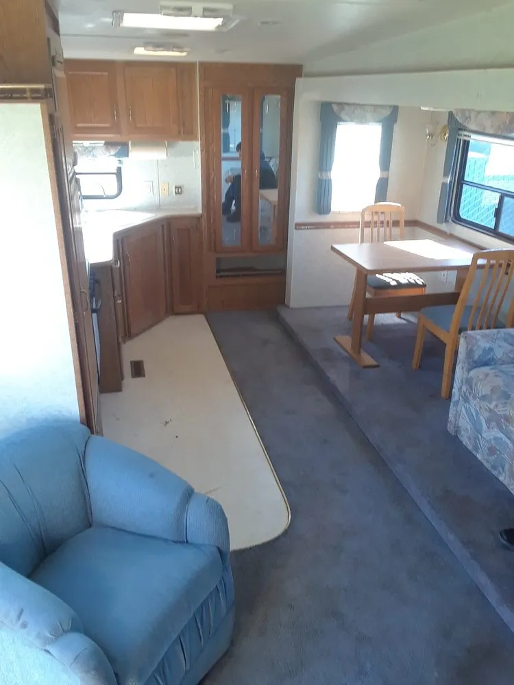 Slide of Zihuas Handyman Services