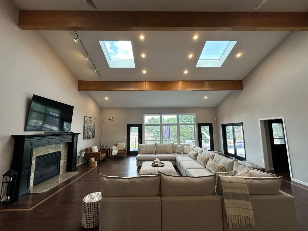 Slide of Ziur Electric