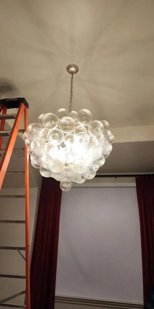 Slide of Ziur Electric