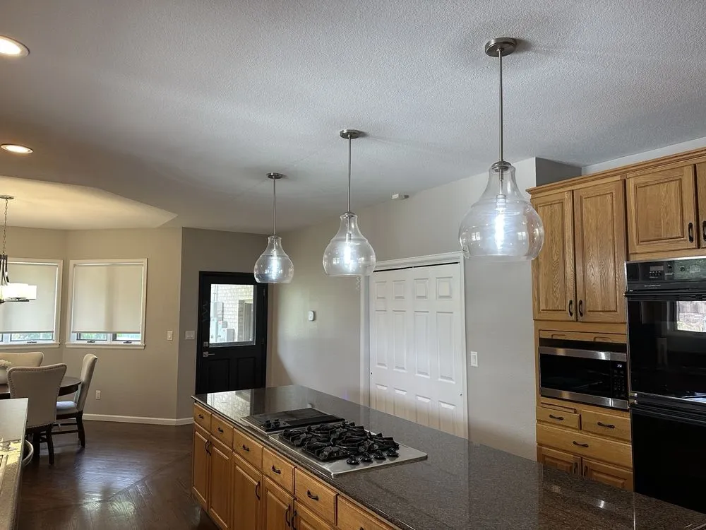 Slide of Ziur Electric