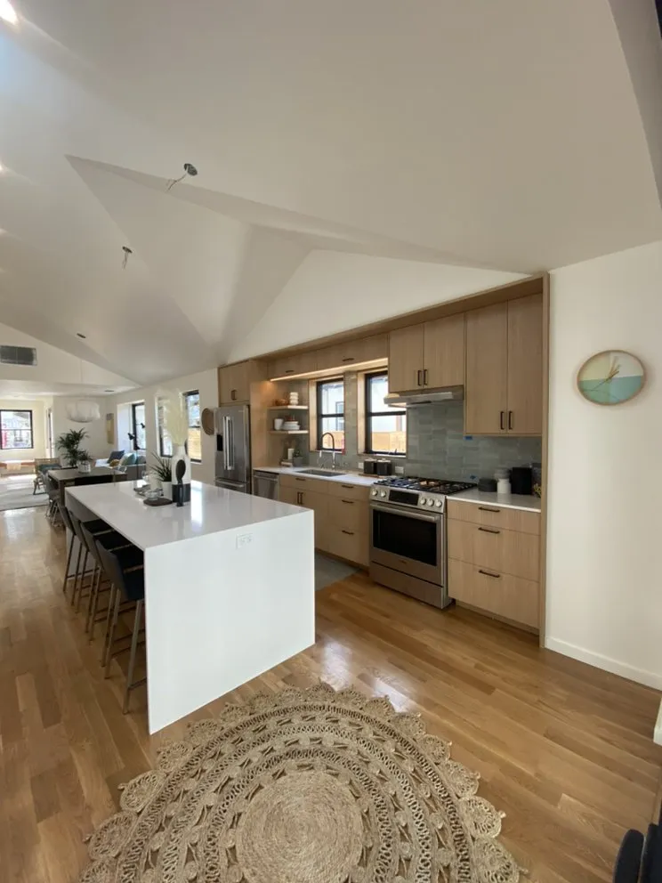 Slide of Zivar Elctric