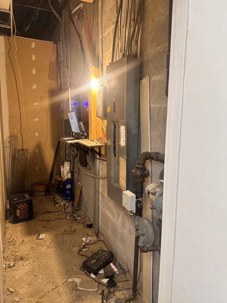 Slide of Zoe’s Mobile Electrician Services