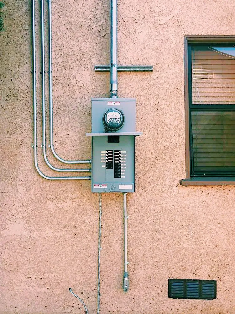 Slide of Zoetic Electric