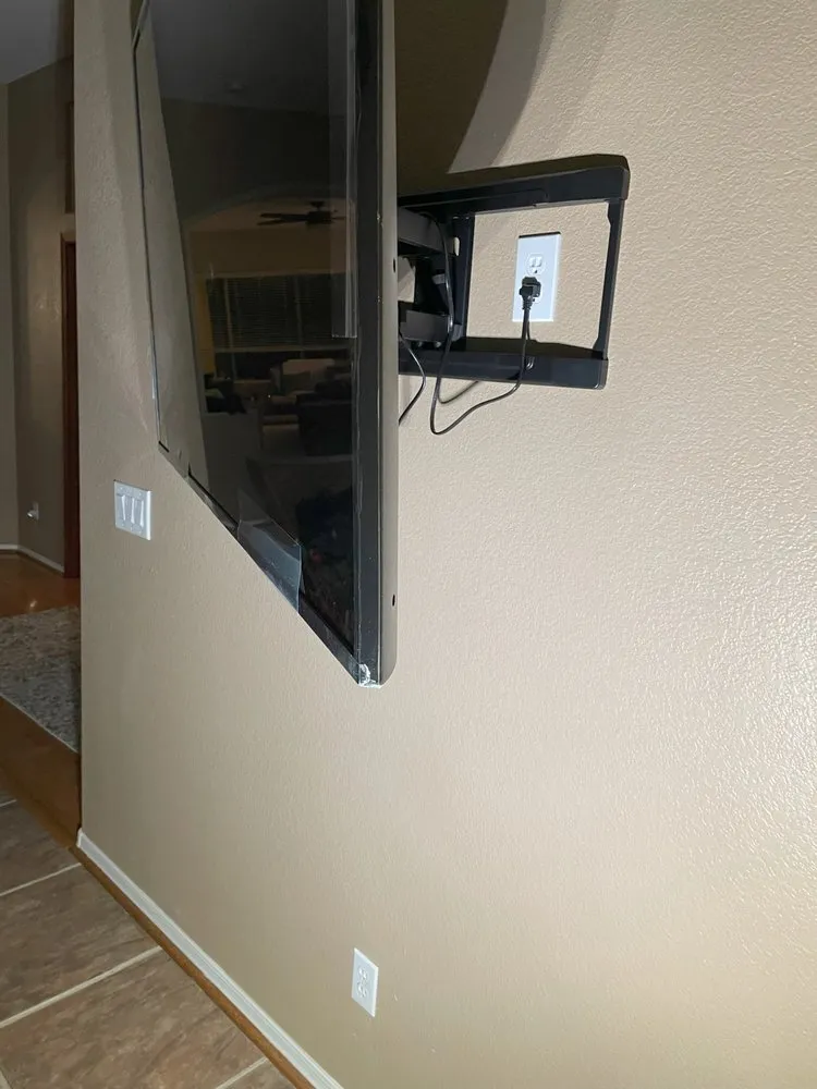 Slide of Zona Handyman Services