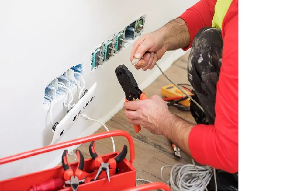 Slide of Zoom Electricians - Mission Canyon