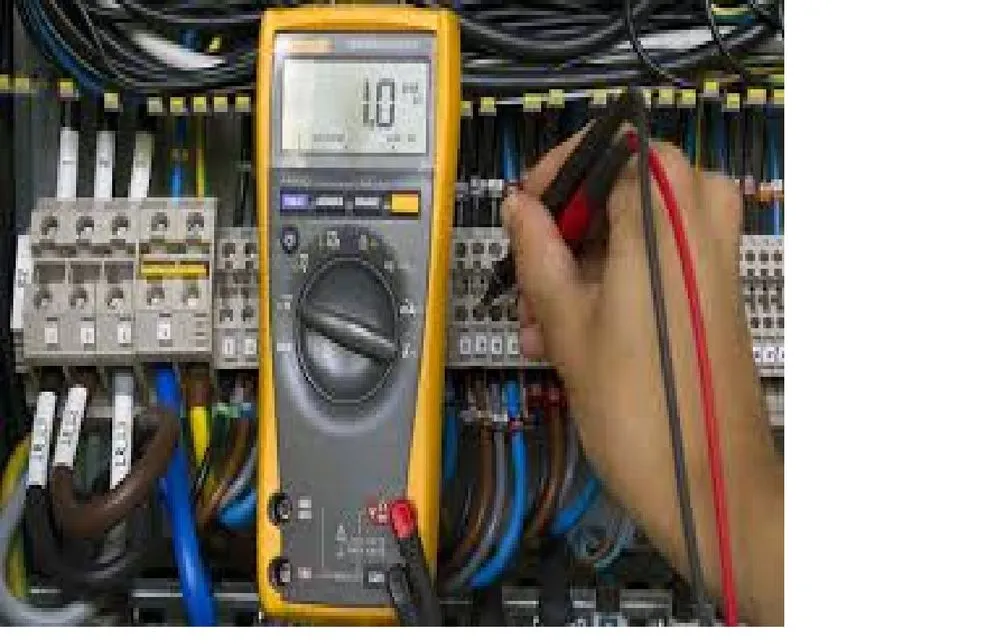 Slide of Zoom Electricians Camarillo