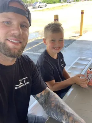 ZT Construction Logo