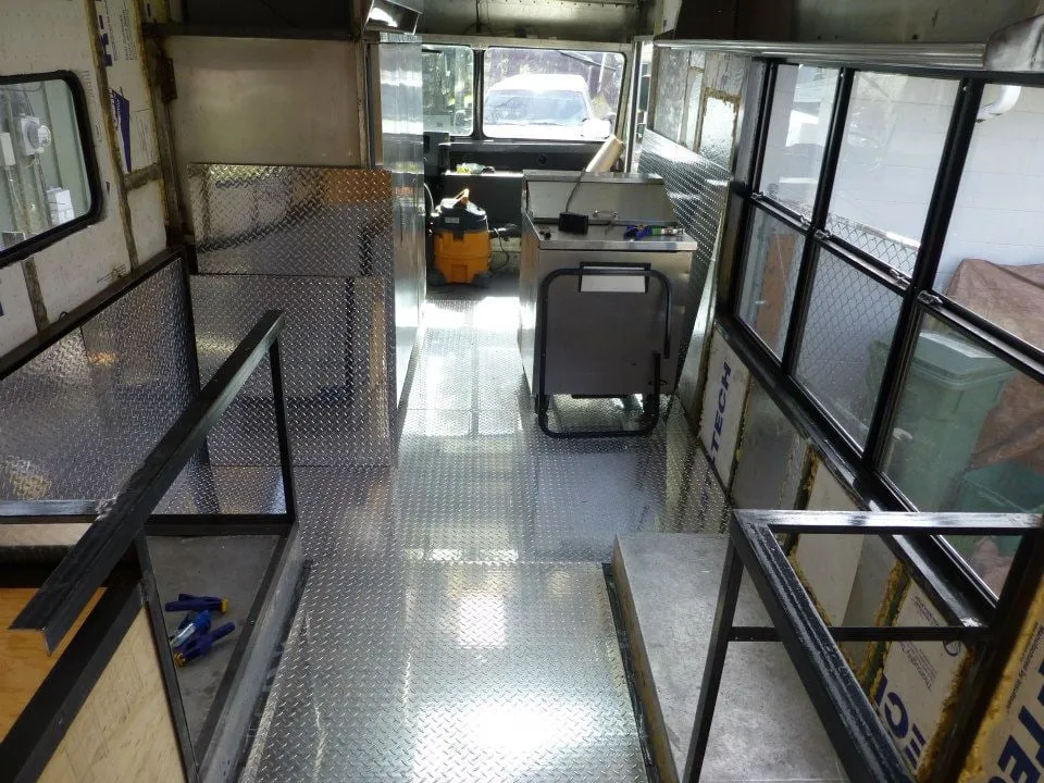 Slide of Zuluaga Electric