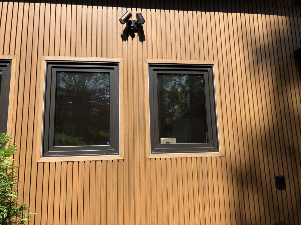 Slide of Zveno Electric