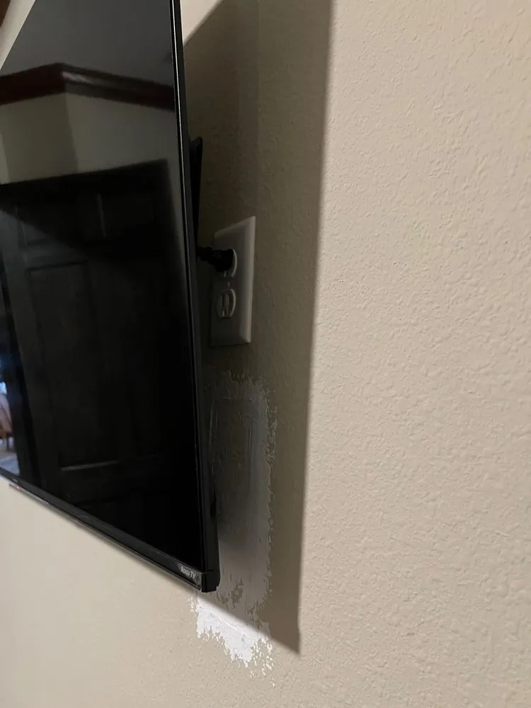 Reliable electrician providing wiring installation in , 